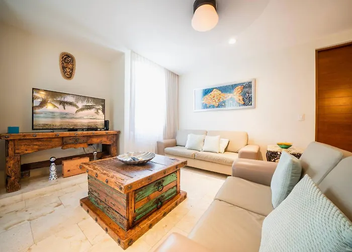 Central 2Br I Rooftop Pool - Walk To 5Th Apartamento Playa del Carmen